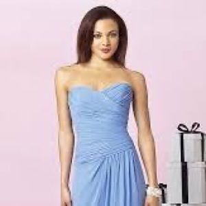 DESSY Style # 6641. Peri Sz.12